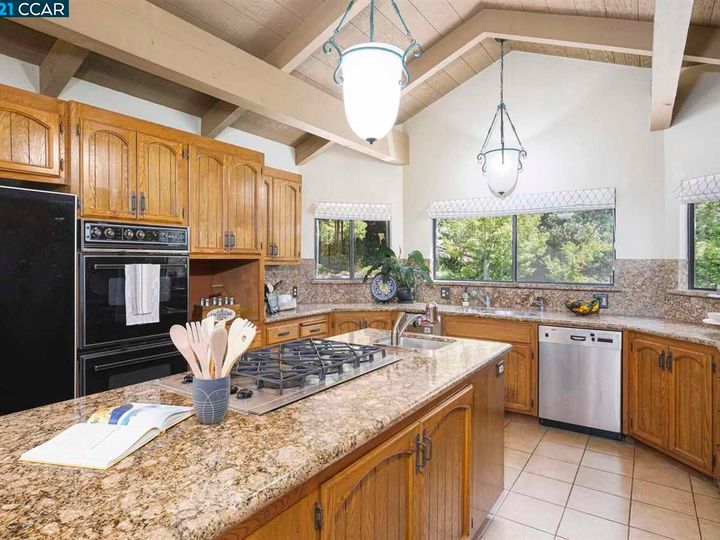 1006 Howard Hills Rd, Lafayette, CA | Upper Happy Vly. Photo 13 of 34