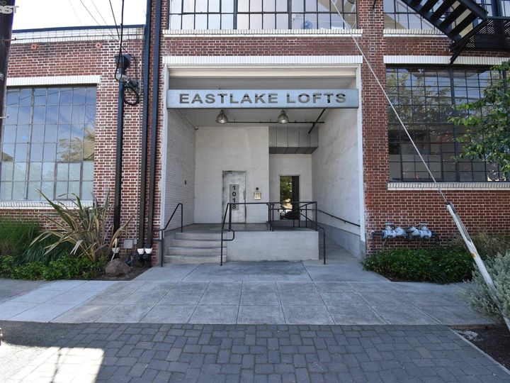 Eastlake Lofts condo #201. Photo 4 of 29