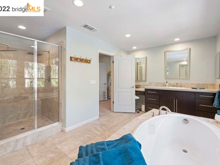 1037 Meadow Brook Dr, Brentwood, CA | . Photo 13 of 33