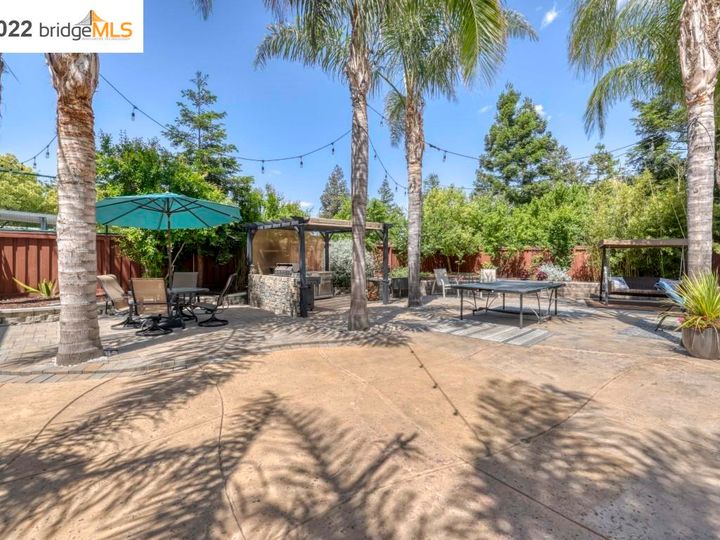 1037 Meadow Brook Dr, Brentwood, CA | . Photo 27 of 33