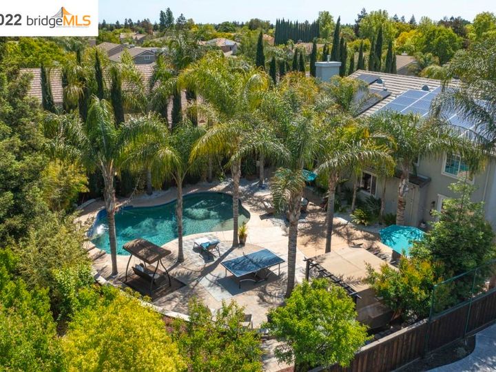 1037 Meadow Brook Dr, Brentwood, CA | . Photo 31 of 33