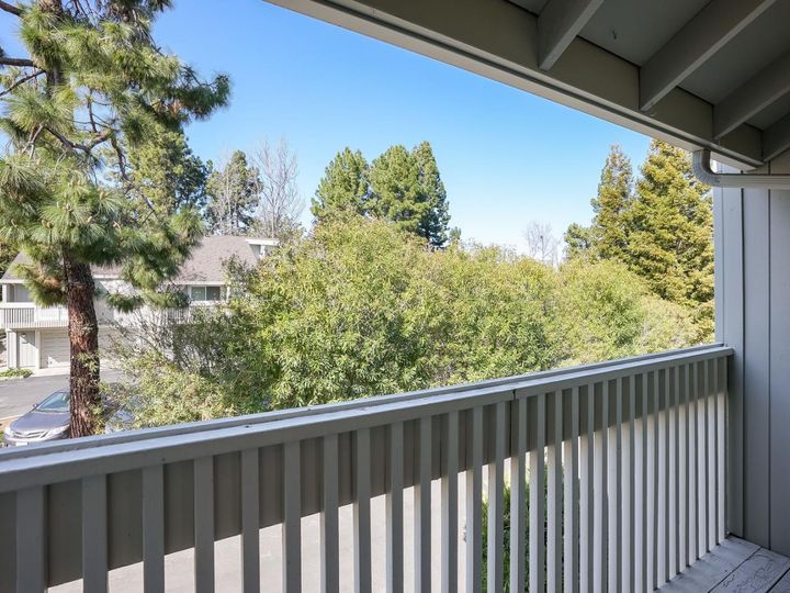 10982 Northseal Sq, Cupertino, CA, 95014 Townhouse. Photo 16 of 27