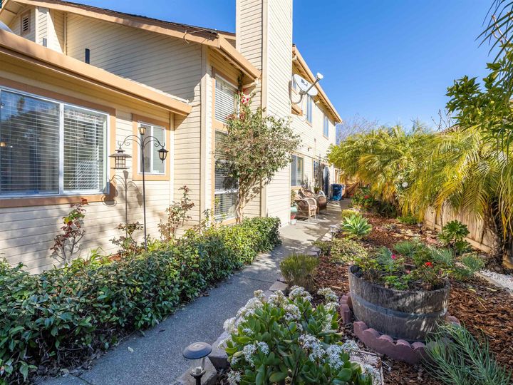 110 Mountview Ter, Benicia, CA | Downtown. Photo 40 of 49