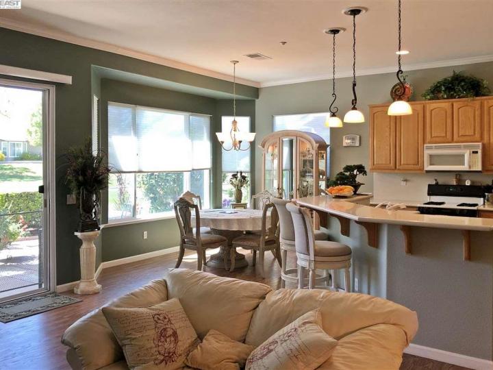 1107 Burghley Ln, Brentwood, CA | Summerset 4. Photo 7 of 38
