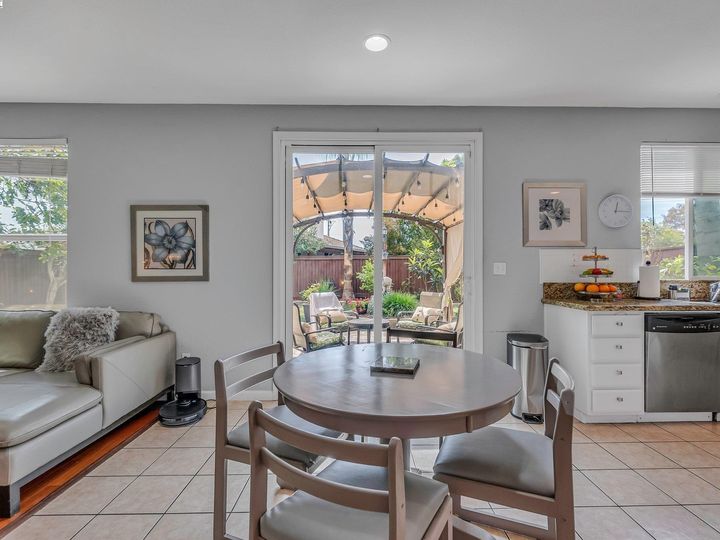 1118 Europena Dr, Brentwood, CA | Rose Garden. Photo 12 of 47