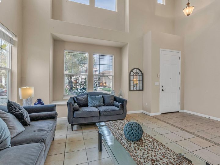 1118 Europena Dr, Brentwood, CA | Rose Garden. Photo 21 of 47