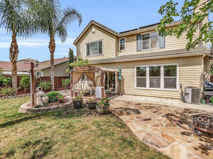 1118 Europena Dr, Brentwood, CA | Rose Garden. Photo 44 of 47