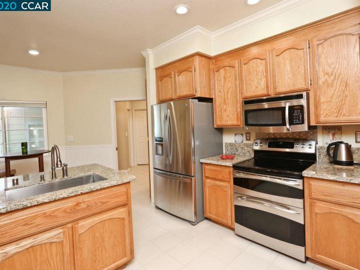 1181 Shell Ln, Clayton, CA, 94517 Townhouse. Photo 11 of 32