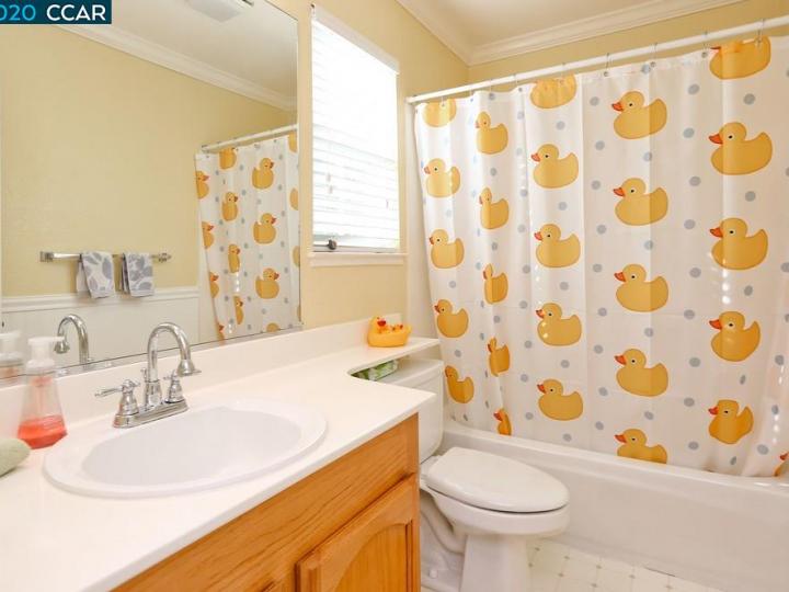 1181 Shell Ln, Clayton, CA, 94517 Townhouse. Photo 16 of 32