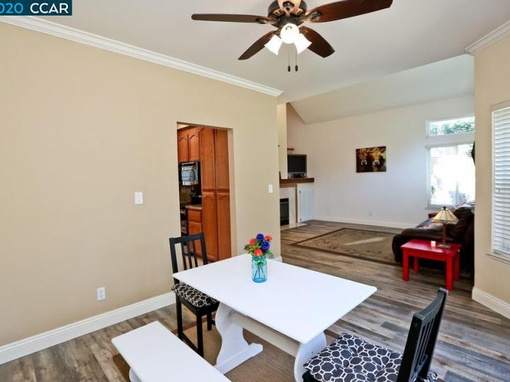 1181 Shell Ln, Clayton, CA, 94517 Townhouse. Photo 7 of 32