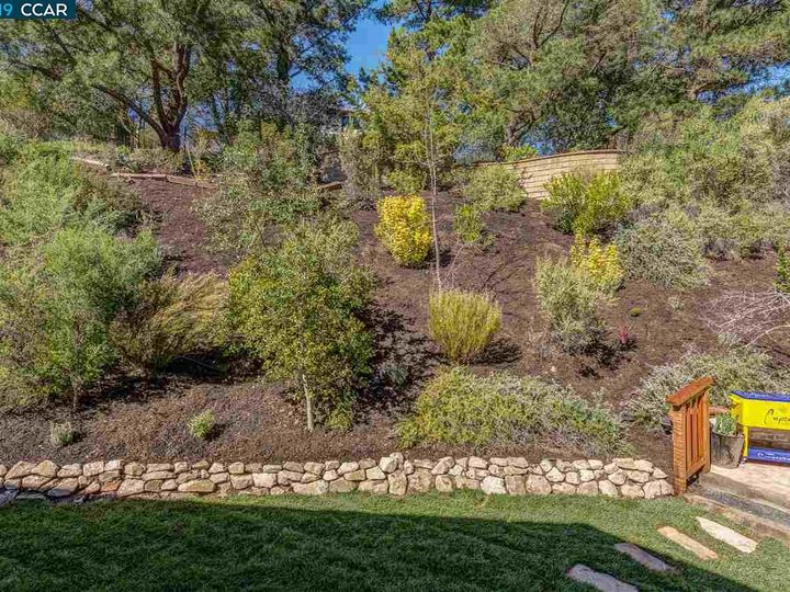 120 Rosemont Ct, Walnut Creek, CA | Secluded Valley. Photo 22 of 36