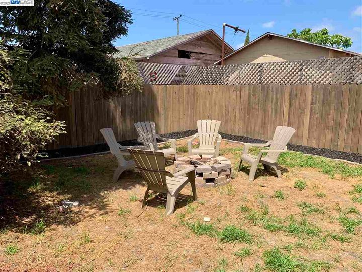 1211 60th Ave, Oakland, CA | Eastlawn. Photo 22 of 24