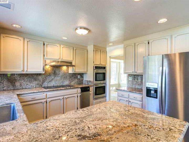 1270 Saint Andrews, Discovery Bay, CA | Discovery Bay Country Club. Photo 16 of 33