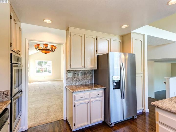 1270 Saint Andrews, Discovery Bay, CA | Discovery Bay Country Club. Photo 18 of 33