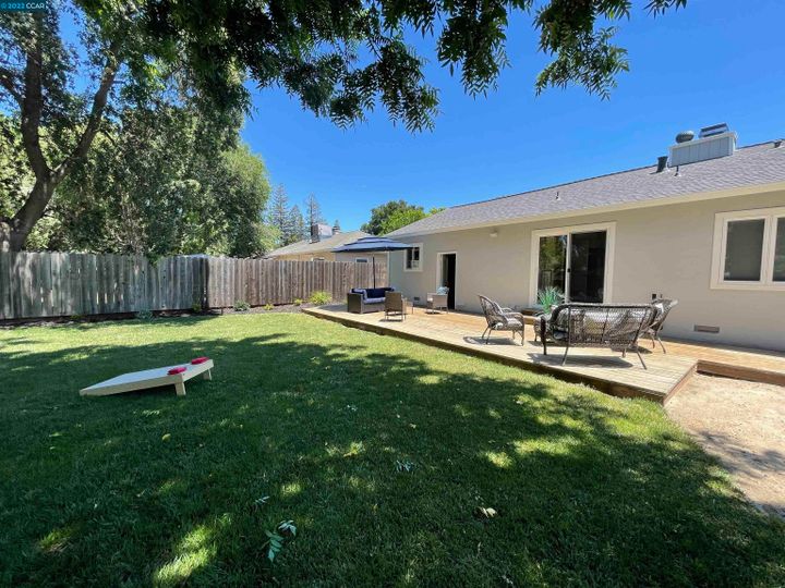 1271 Pear Dr, Concord, CA | Tree Haven. Photo 25 of 37