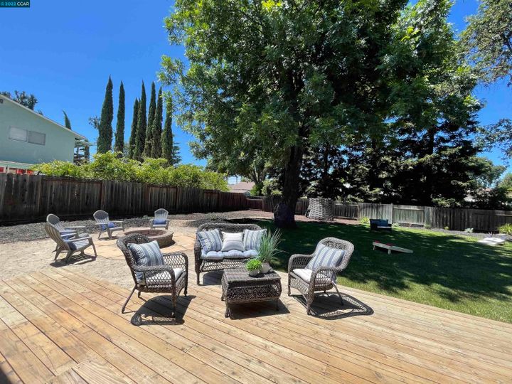 1271 Pear Dr, Concord, CA | Tree Haven. Photo 32 of 37