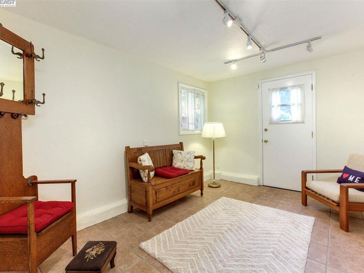 128 Haight Ave, Alameda, CA | West End. Photo 14 of 20