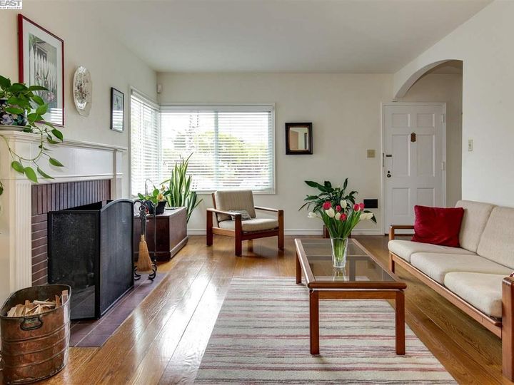 128 Haight Ave, Alameda, CA | West End. Photo 4 of 20