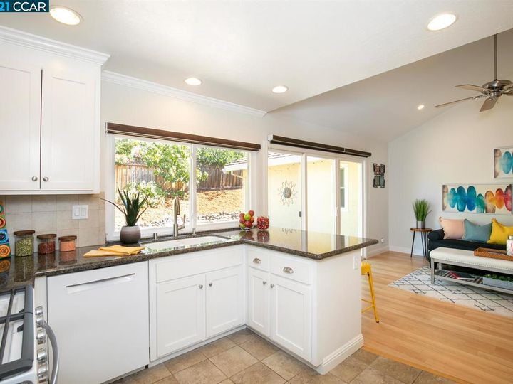 1301 New Hampshire Dr, Concord, CA | Clayton Highland. Photo 10 of 28