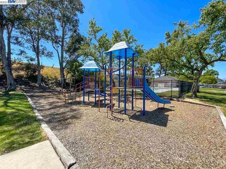 1317 Spring Valley Cmn, Livermore, CA, 94551 Townhouse. Photo 22 of 23