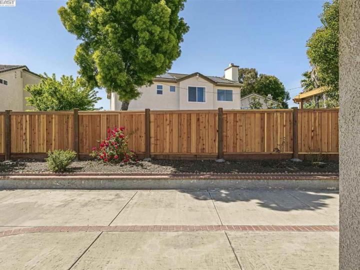 132 Berry Ave, Hayward, CA | Orchard Park. Photo 19 of 40