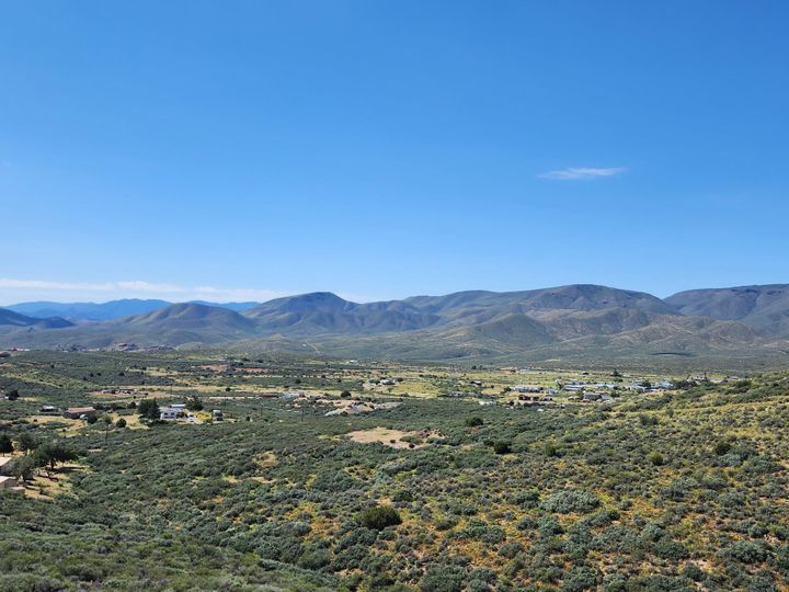143b Wolfpack Tr, Mayer, AZ | 5 Acres Or More. Photo 6 of 33