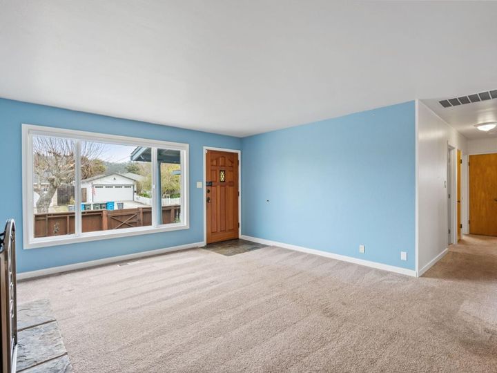 1452 Flores Dr, Pacifica, CA | . Photo 7 of 36