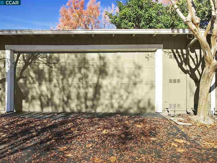 1454 Greenlawn Dr, Danville, CA, 94526 Townhouse. Photo 34 of 35