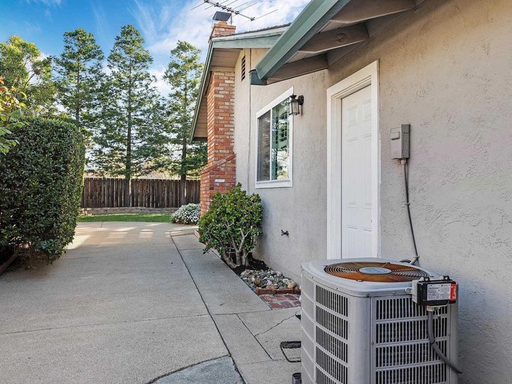 1506 American Beauty Dr, Concord, CA | Rose Glen. Photo 11 of 34