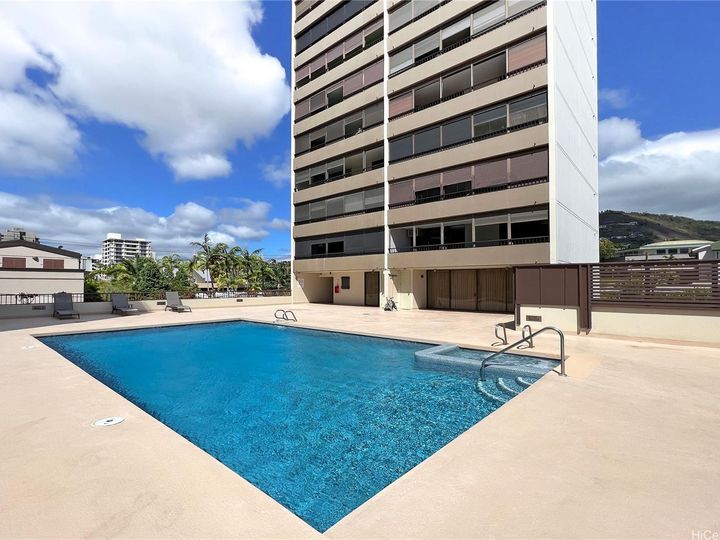 Punahou Chalet condo #706. Photo 18 of 19