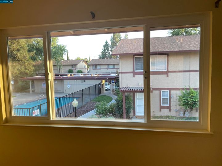 1545 Parkwood Pl, Concord, CA, 94521 Townhouse. Photo 18 of 34