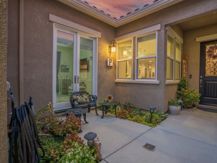 1581 Lily Ct, Hollister, CA | . Photo 3 of 51