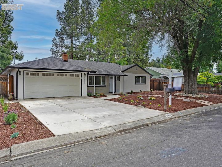 1625 Shirley Dr, Pleasant Hill, CA | Gregory Gardens. Photo 2 of 28