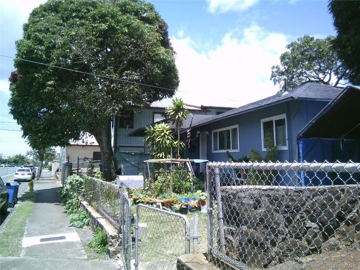 1656 Kamehameha Iv Rd, Honolulu, HI | Kalihi-lower. Photo 1 of 1