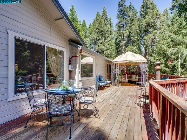 16772 Alpine Dr, Pioneer, CA | Gold Country. Photo 5 of 28