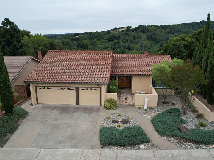 17265 San Franciscan Dr, Castro Valley, CA | Columbia. Photo 39 of 47