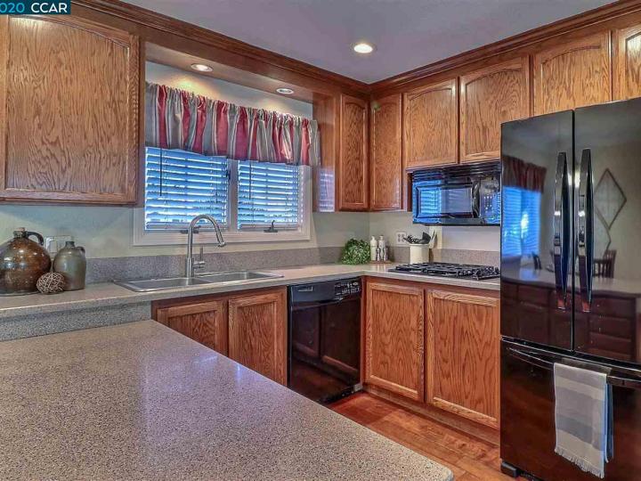 1728 Baywood Dr, Concord, CA | Crestwood. Photo 15 of 39