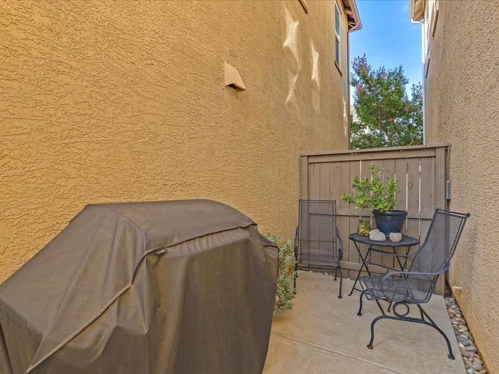 174 Talmont Cir #174, Roseville, CA, 95678 Townhouse. Photo 41 of 48