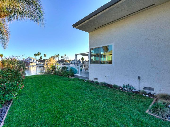 1741 Surfside Pl, Discovery Bay, CA | Delta Waterfront Access. Photo 7 of 60