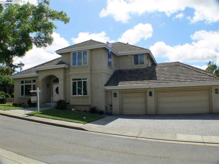 17493 Oak Canyon Pl, Castro Valley, CA | Proctor. Photo 1 of 24