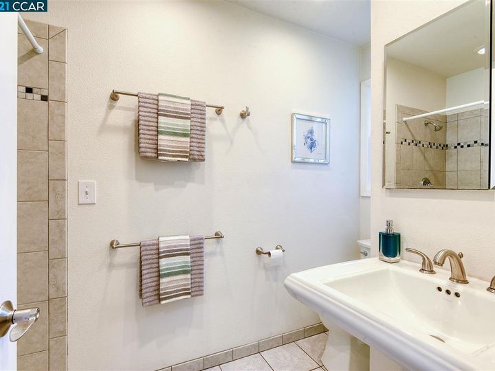 1760 Woodcrest Dr, Concord, CA | . Photo 16 of 33