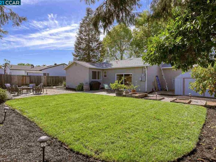 1760 Woodcrest Dr, Concord, CA | . Photo 4 of 33