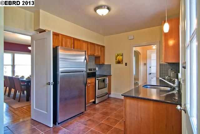1818 Pacific Ave, Alameda, CA | Central Alameda. Photo 11 of 21