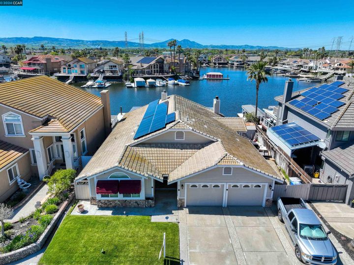 1972 Windward Pt, Discovery Bay, CA | Delta Waterfront Access. Photo 1 of 31