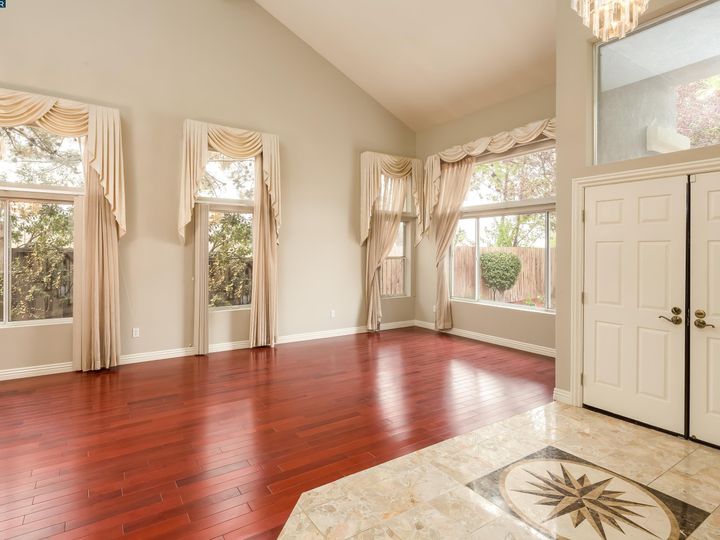 2015 Barkwood Ct, Antioch, CA | Lone Tree Ests. Photo 11 of 36