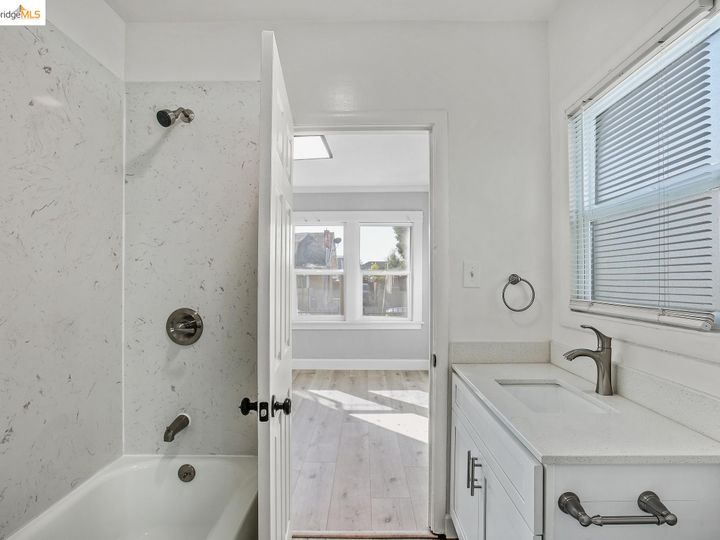 2039 96th Ave, Oakland, CA | East Oakland. Photo 18 of 31