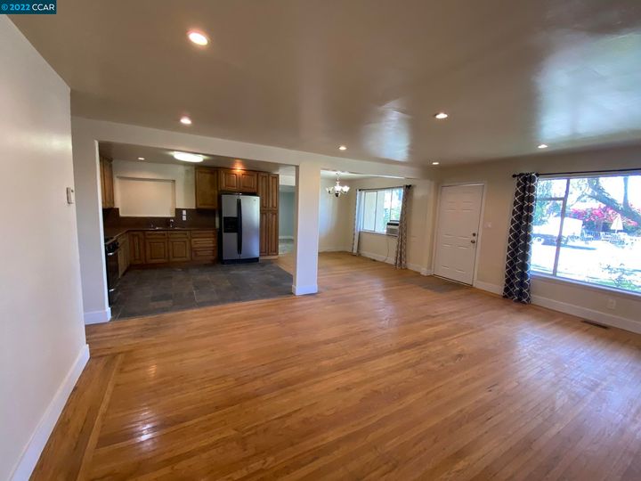 205 Bruno Ave, Pittsburg, CA | Parkside Manor. Photo 4 of 20