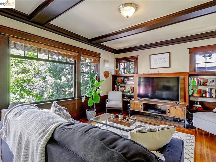 21 Westall Ave, Oakland, CA | Lower Pied Ave. Photo 18 of 40