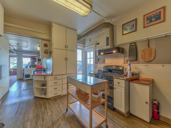 215 11th St, Pacific Grove, CA | . Photo 15 of 38
