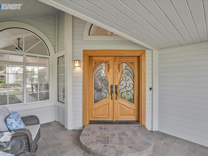 2207 Colonial Ct, Discovery Bay, CA | Discovery Bay Country Club. Photo 2 of 33